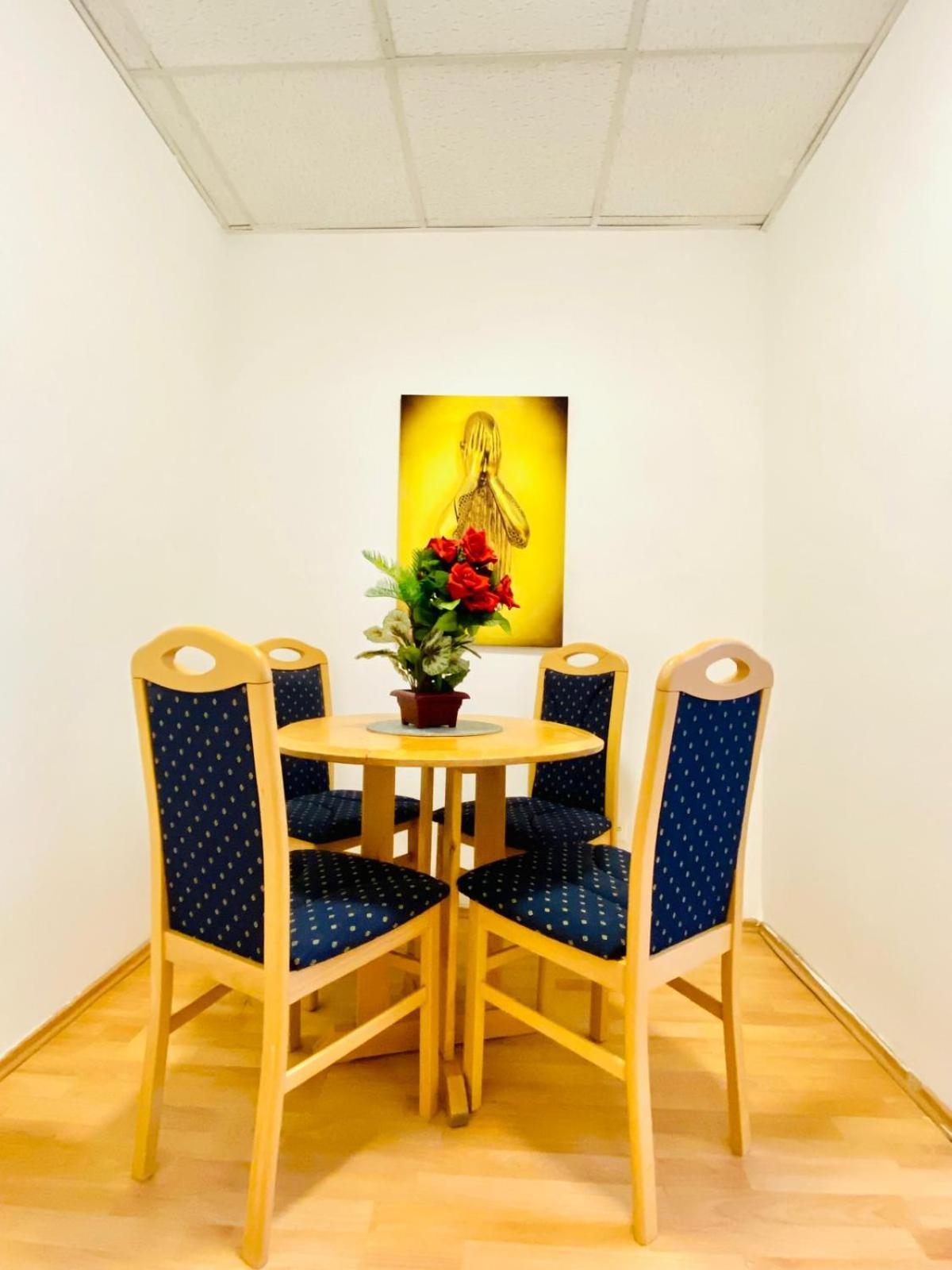 Bright 5Br Shared Apartment W Great Transport Link Bécs Kültér fotó
