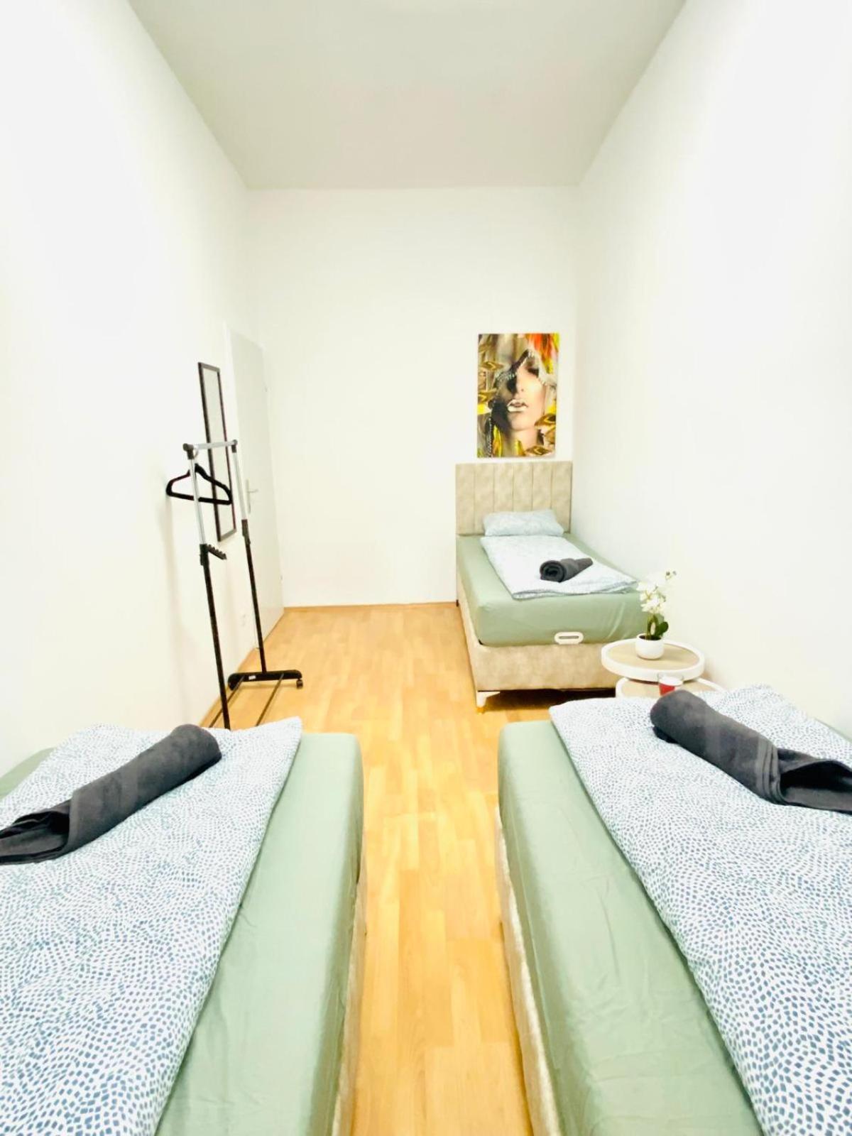 Bright 5Br Shared Apartment W Great Transport Link Bécs Kültér fotó