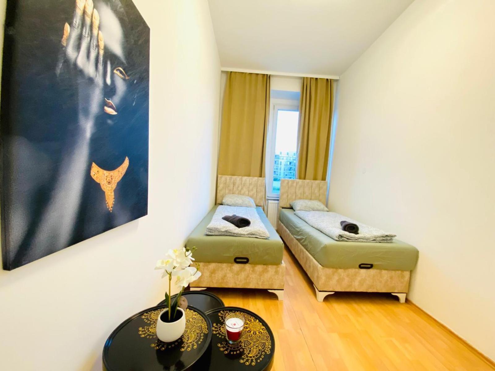 Bright 5Br Shared Apartment W Great Transport Link Bécs Kültér fotó