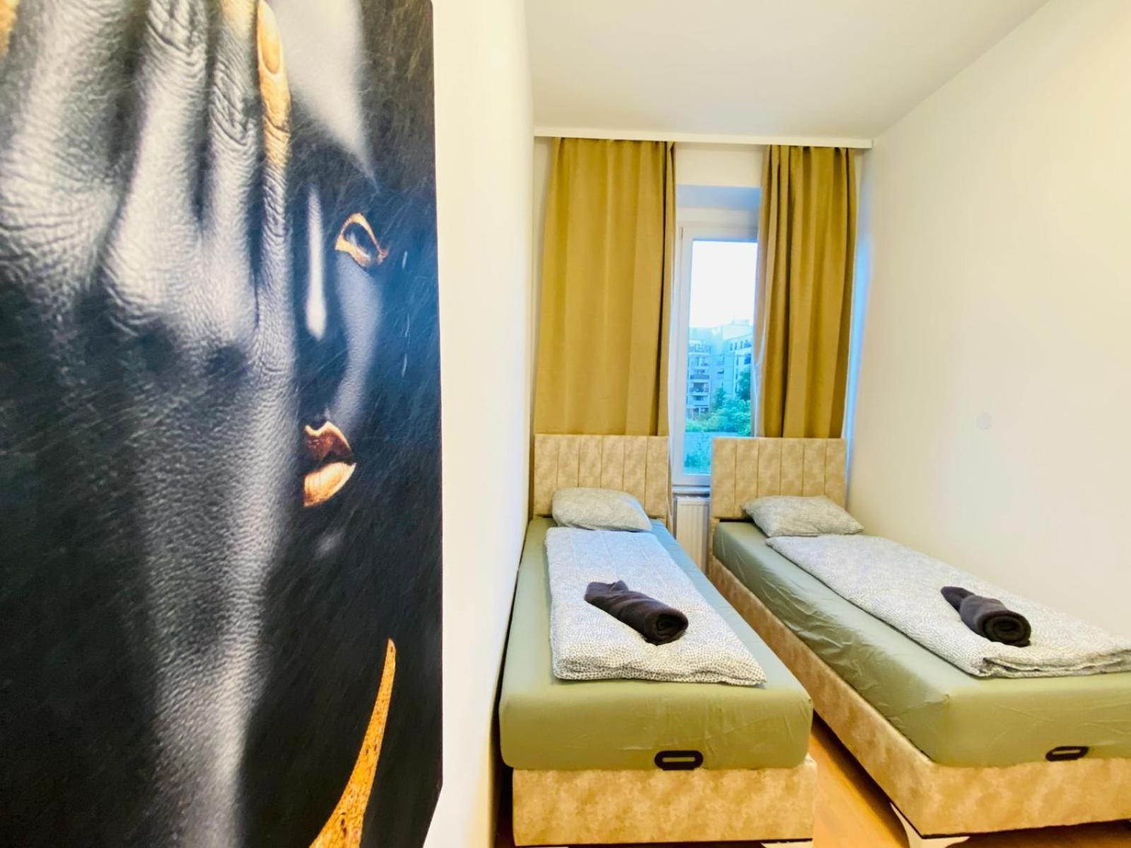 Bright 5Br Shared Apartment W Great Transport Link Bécs Kültér fotó