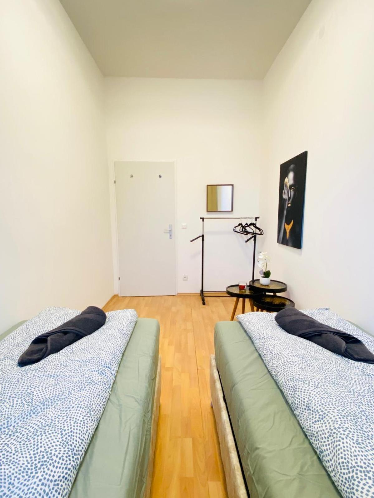 Bright 5Br Shared Apartment W Great Transport Link Bécs Kültér fotó