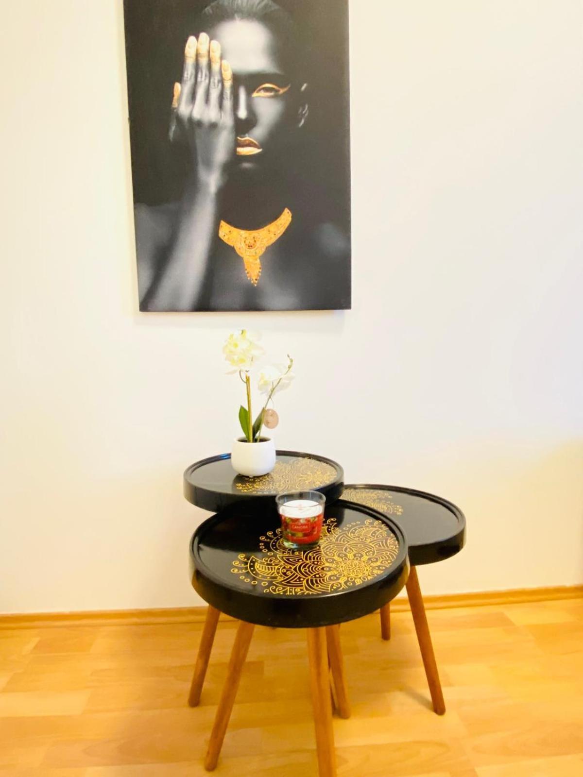 Bright 5Br Shared Apartment W Great Transport Link Bécs Kültér fotó