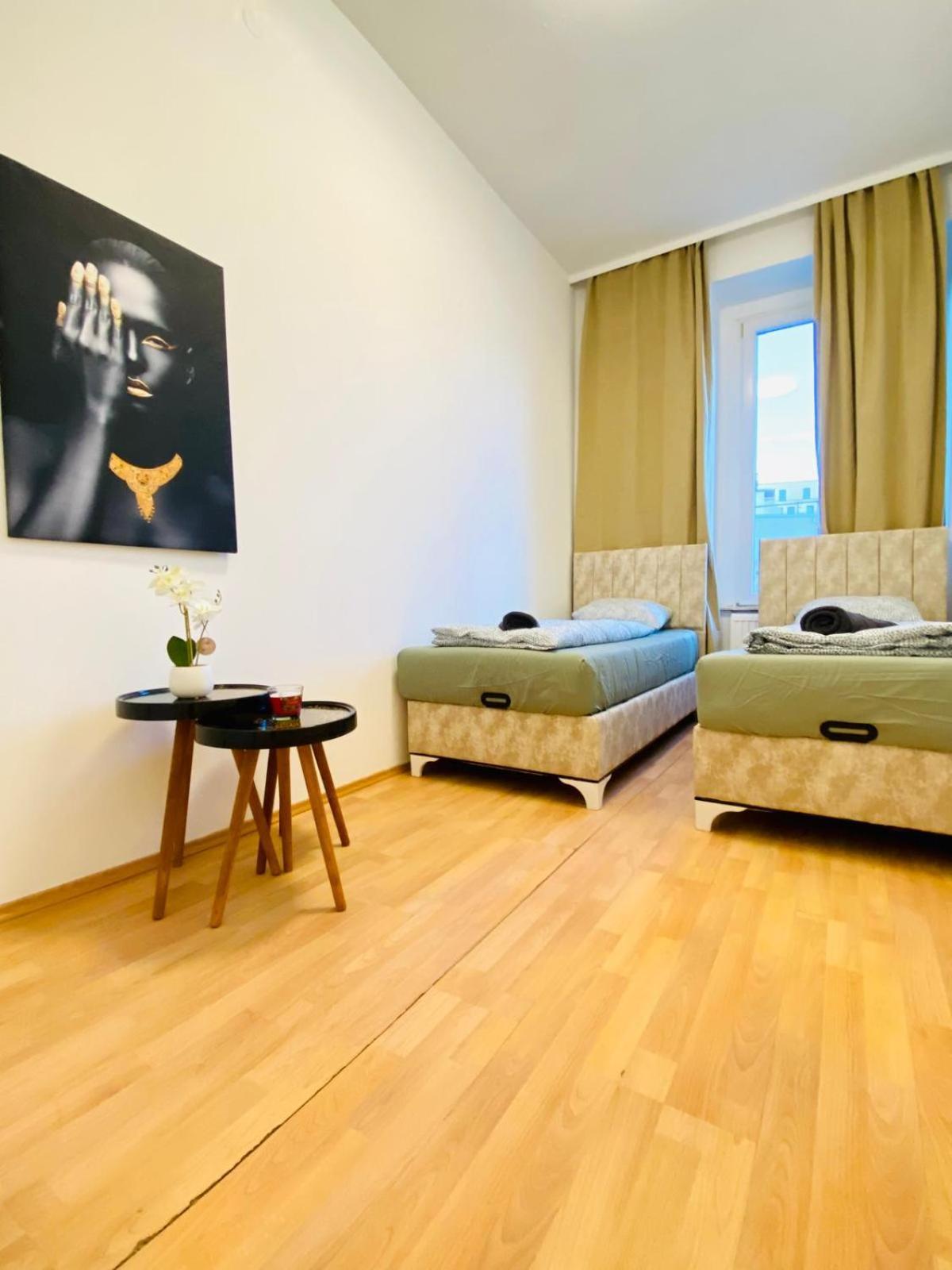 Bright 5Br Shared Apartment W Great Transport Link Bécs Kültér fotó