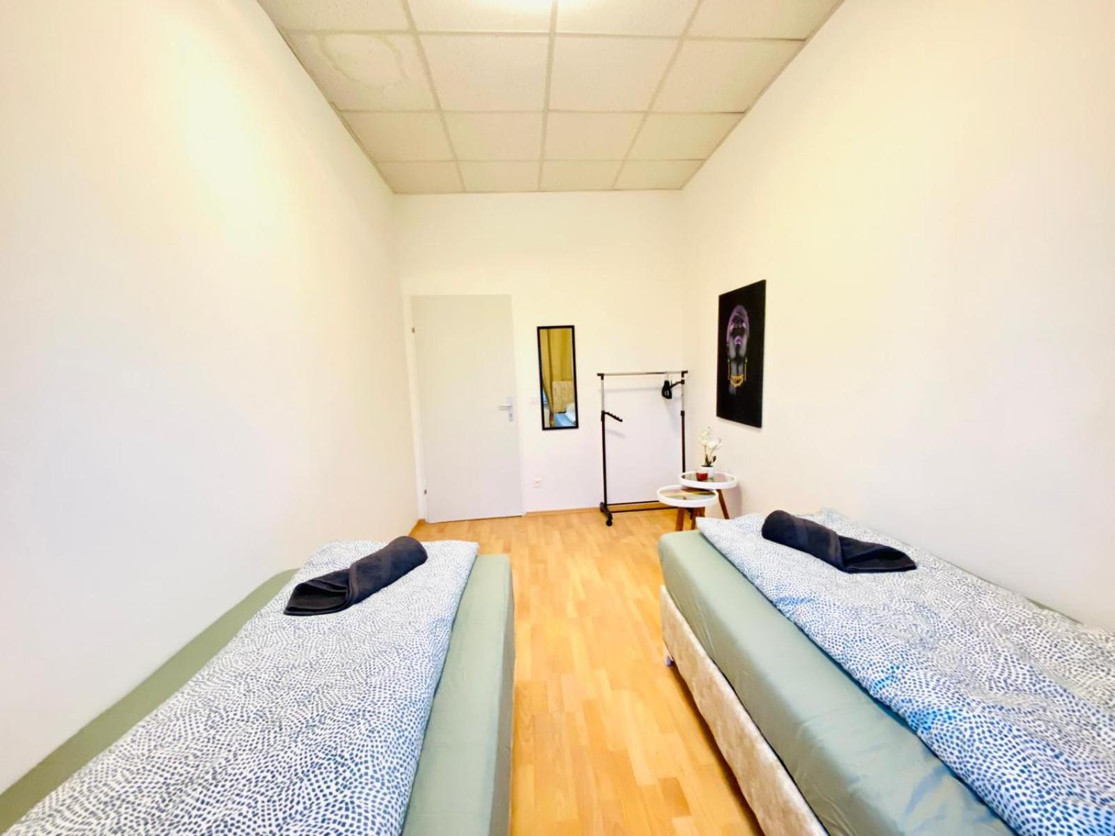 Bright 5Br Shared Apartment W Great Transport Link Bécs Kültér fotó