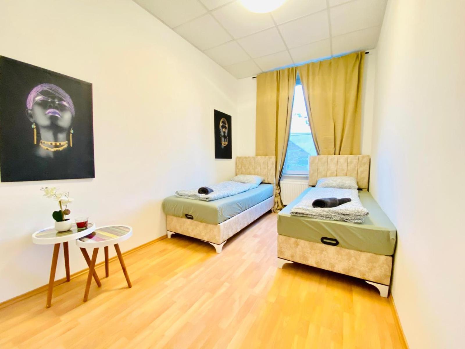 Bright 5Br Shared Apartment W Great Transport Link Bécs Kültér fotó