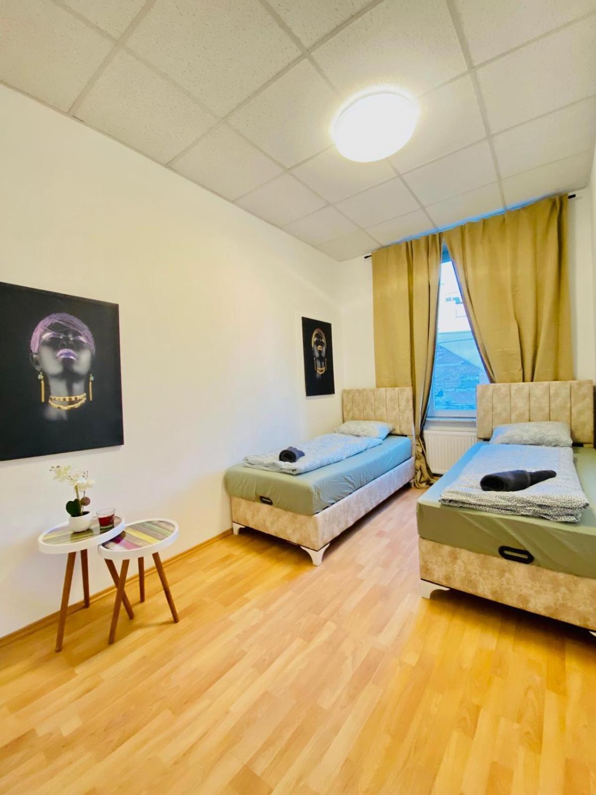 Bright 5Br Shared Apartment W Great Transport Link Bécs Kültér fotó