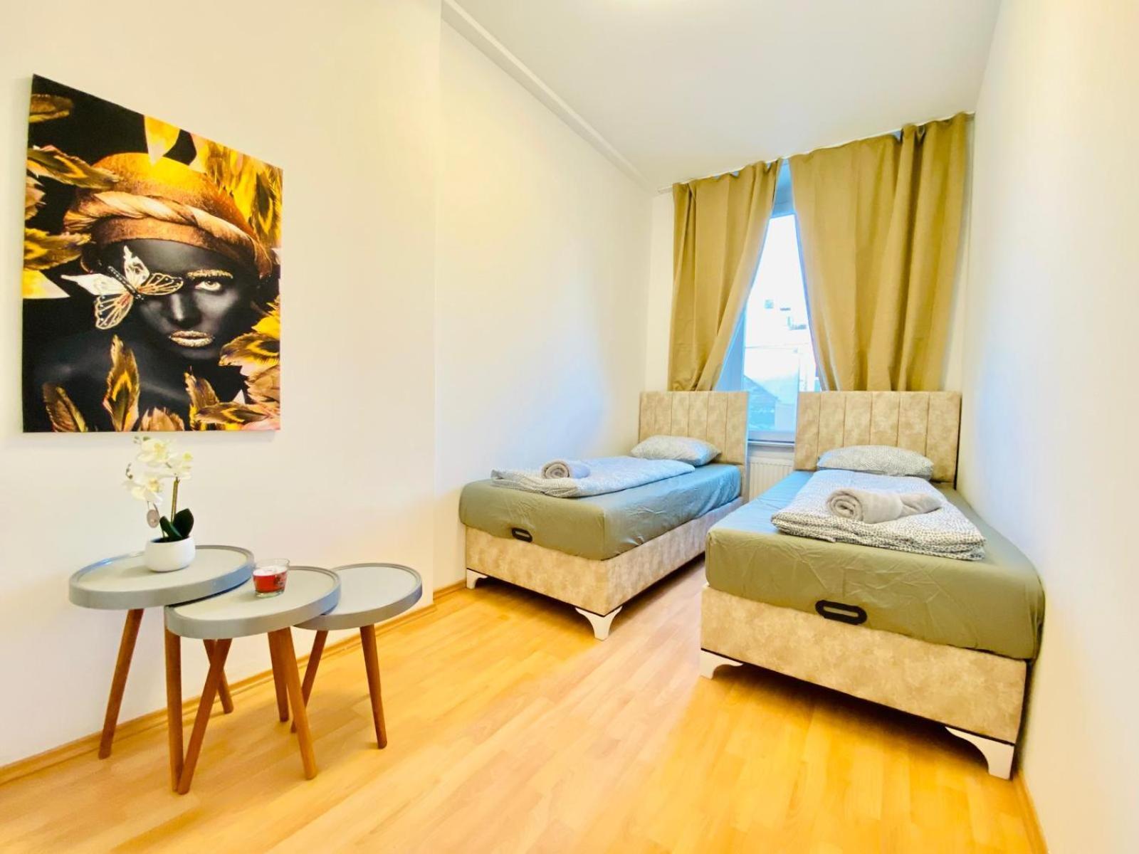 Bright 5Br Shared Apartment W Great Transport Link Bécs Kültér fotó