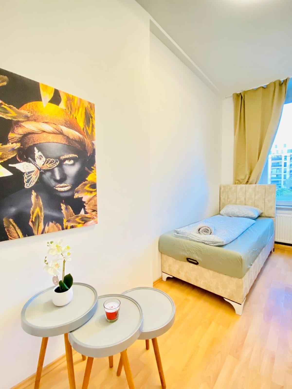 Bright 5Br Shared Apartment W Great Transport Link Bécs Kültér fotó