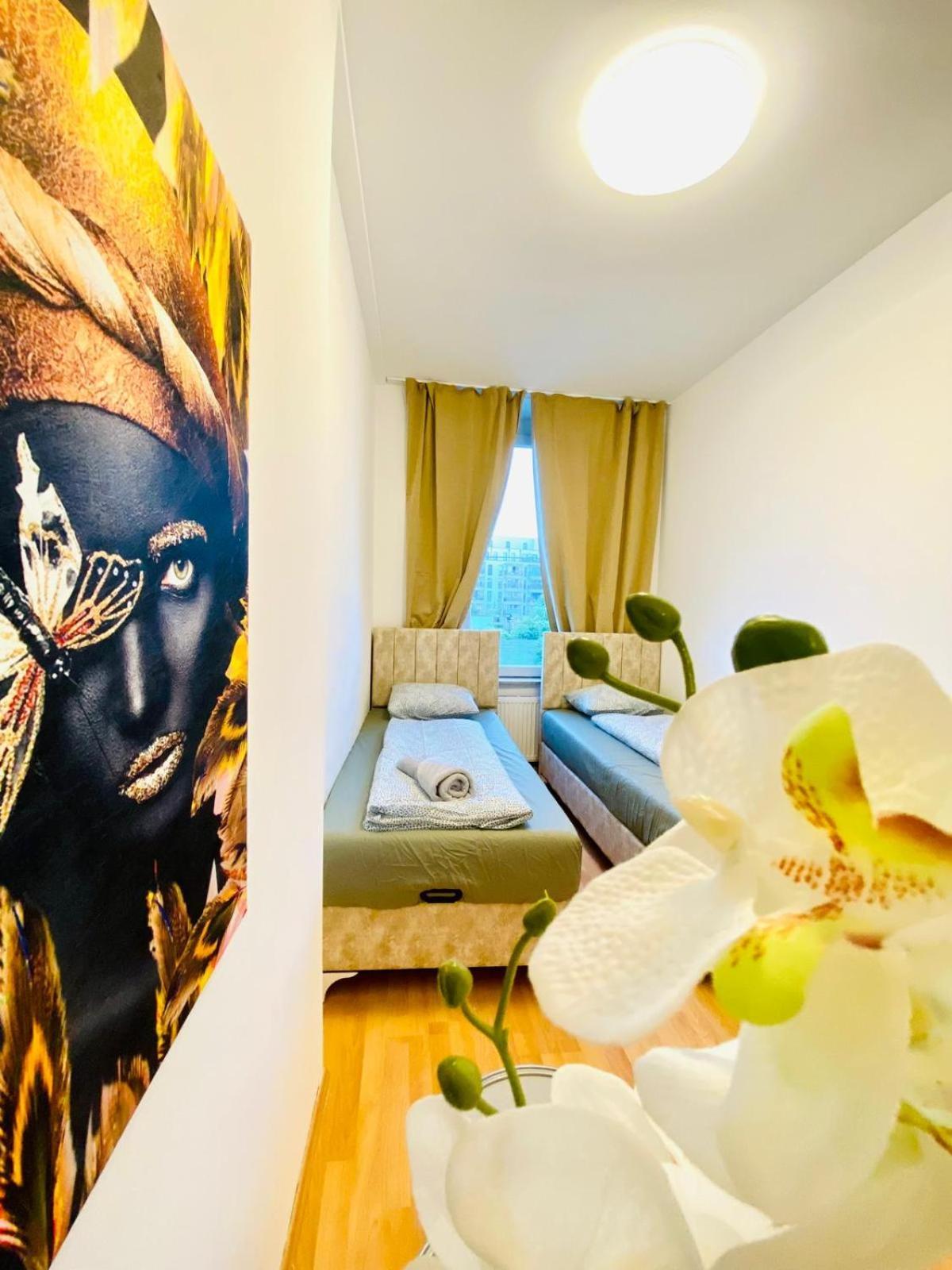 Bright 5Br Shared Apartment W Great Transport Link Bécs Kültér fotó